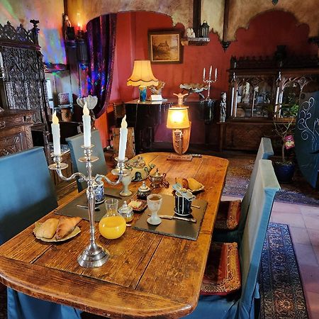 Bed and Breakfast La Chaumiere Magique Des Elfes Et Ses Enigmes Servas  Экстерьер фото